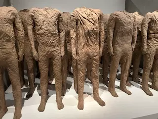 Exposition temporaire d'une artiste pionnière et radicale Magdalena Abakanowicz au Musée Bourdelle